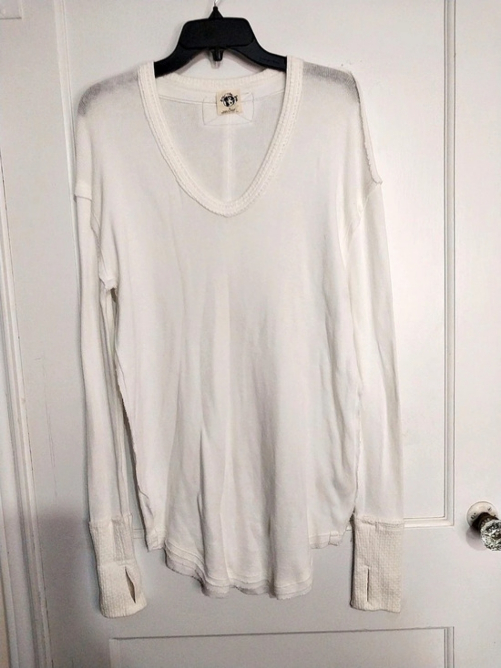 WE THE FREE women's Love To Lounge Long Thumboles Sleeve Tehrmal Top White S
